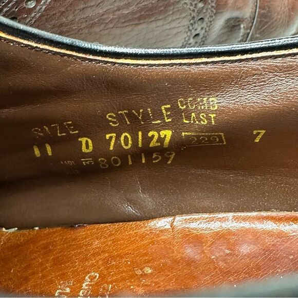 Vintage Men's Brown Leather Wing Tip Shoes Made In USA Circa 1970s Size 11 - Picture 5 of 13